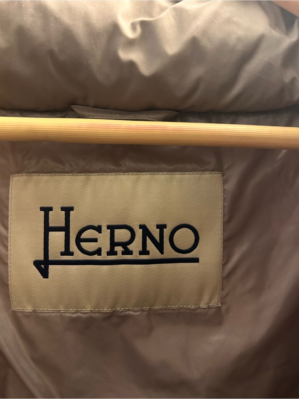 Herno Taupe Waterproof Jacket Size 40 - Picture 3 of 11